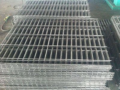 鋼筋網(wǎng)片對于濃縮的負(fù)荷較大時截面積分布鋼筋應(yīng)增大